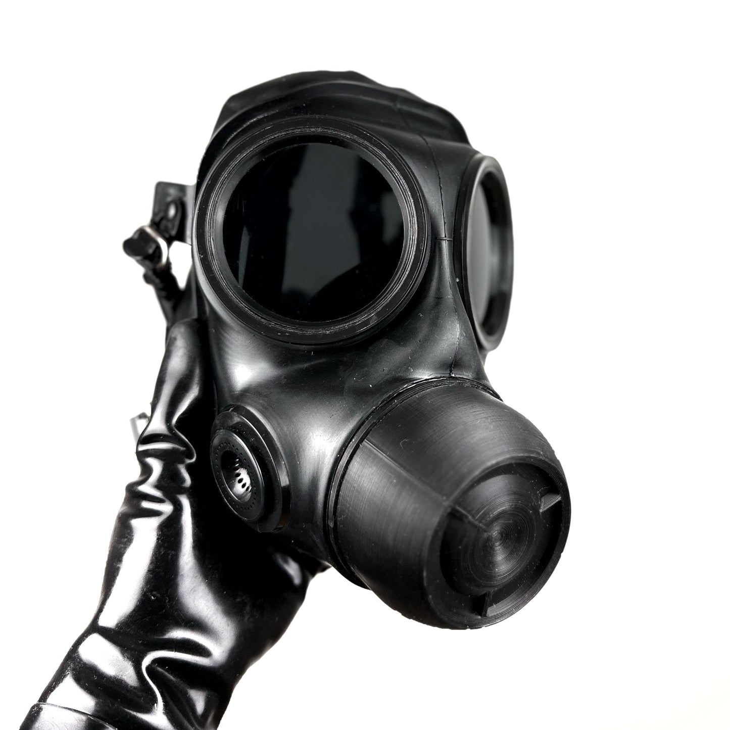 DroneHole - Gasmask with pleasure module