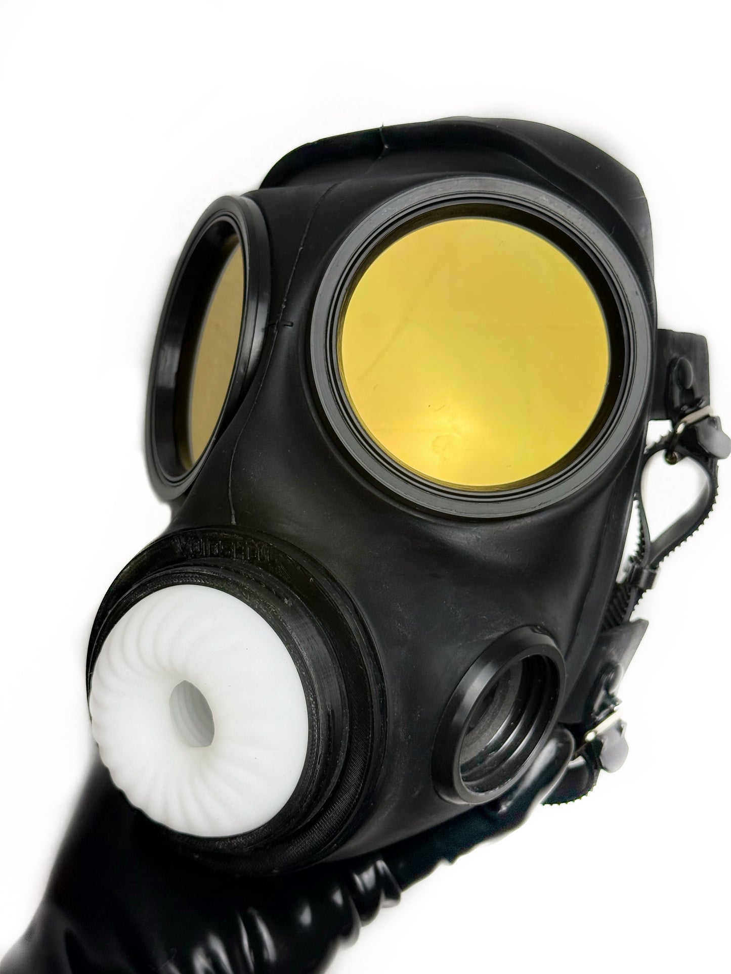 DroneHole - Gasmask with pleasure module