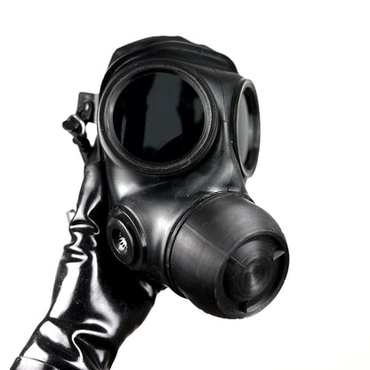 DroneHole - Gasmask with pleasure module