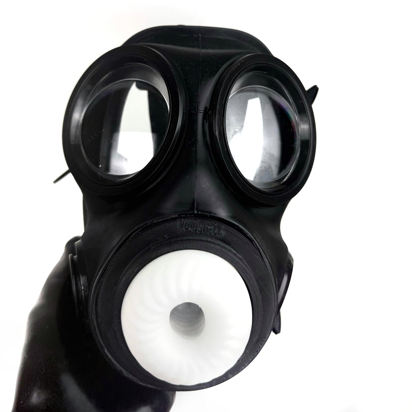 DroneHole - Gasmask with pleasure module